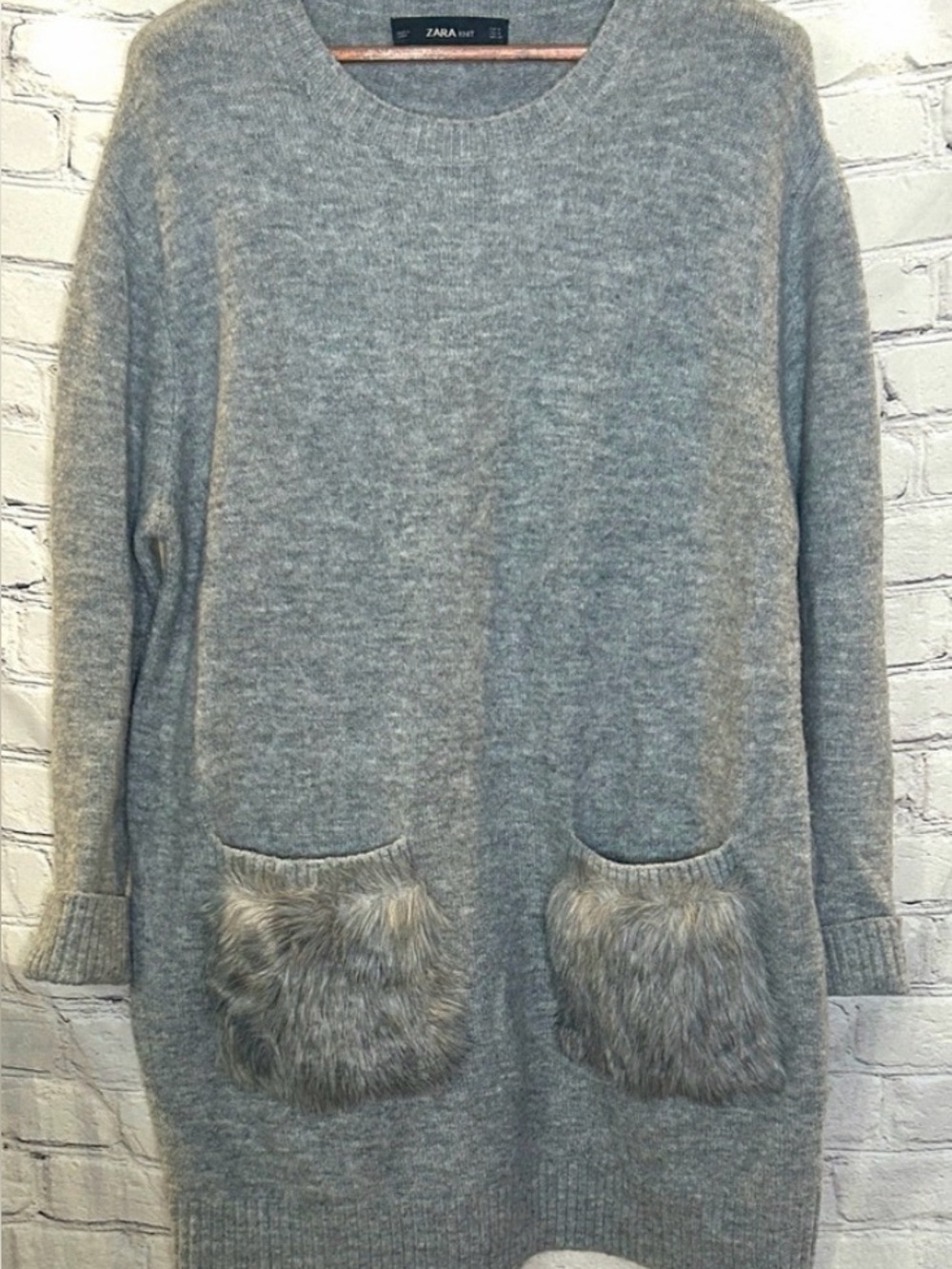 Zara Knit Gray Faux Fur Front Pockets Long Sleeve Oversized Sweater Dress Medium